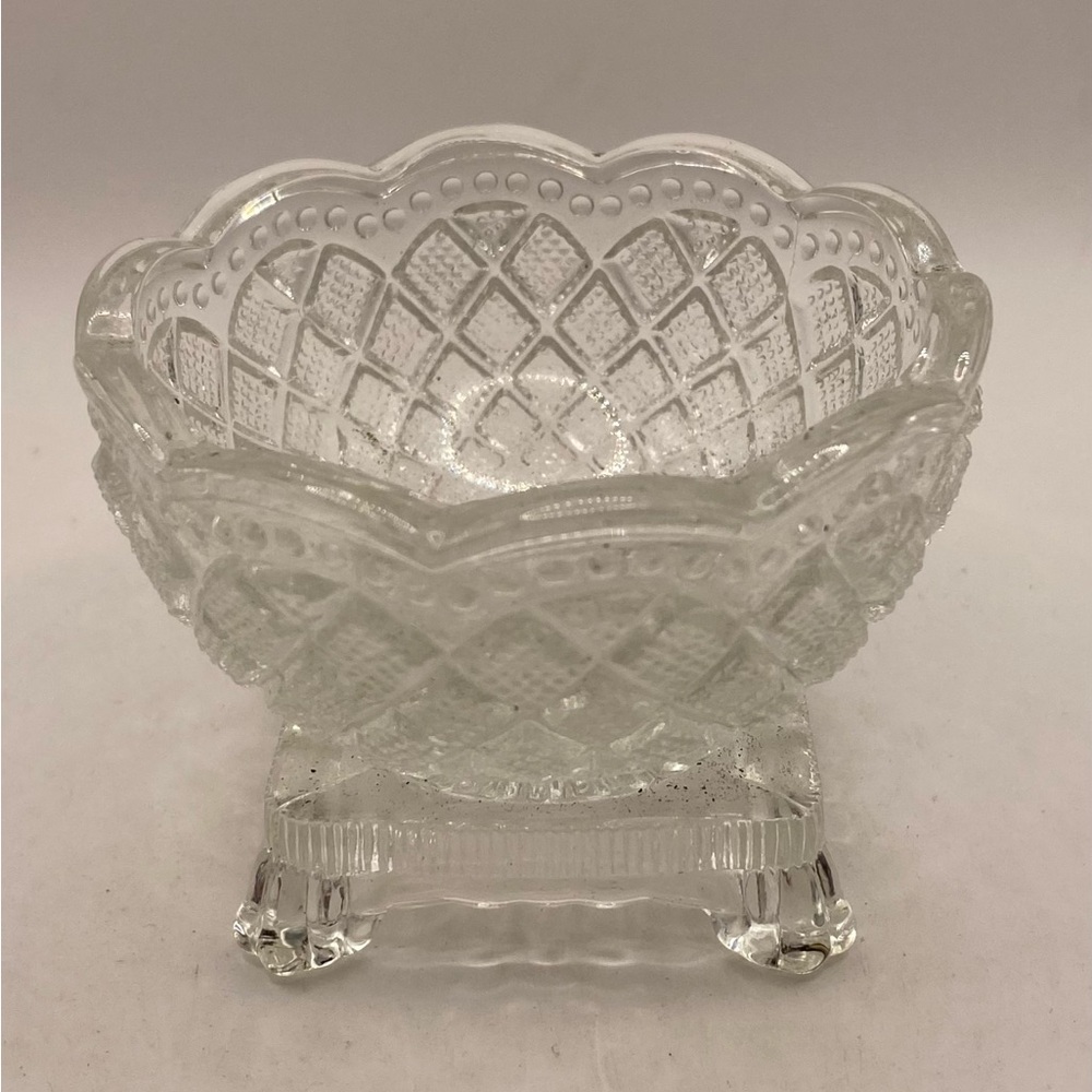 Vintage Avon Crystal Glass Finger  Bowl Diamond Pattern Scalloped Edge Footed
